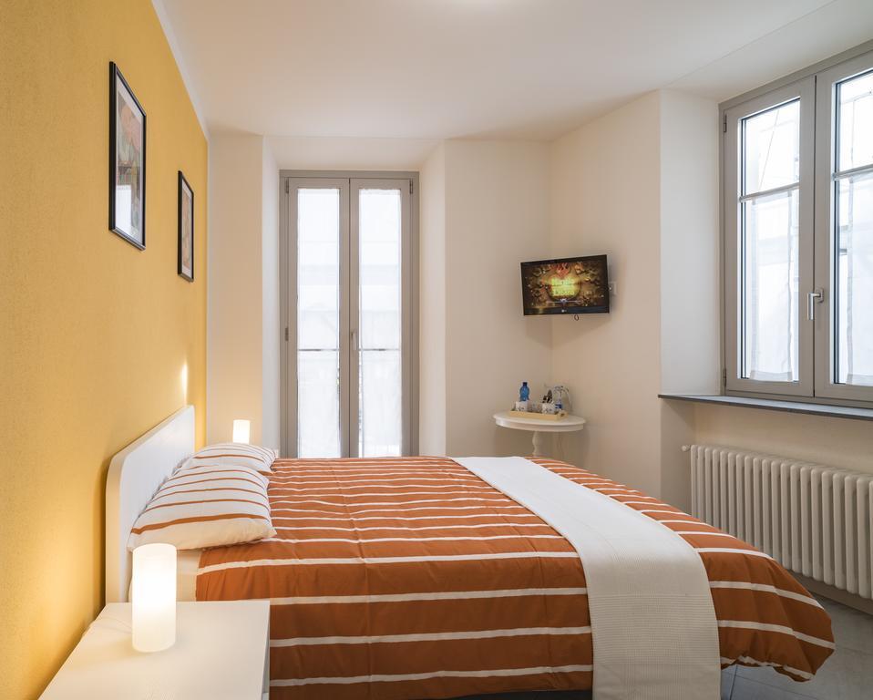 Chery Bed & Breakfast Riva San Vitale Szoba fotó